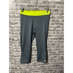 Nike Pro‎ Capri